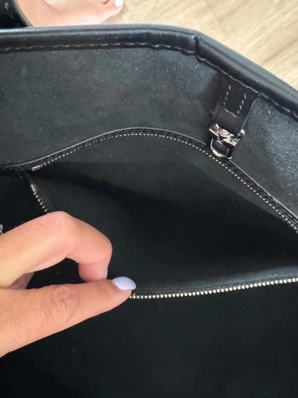 Louis Vuitton dust like